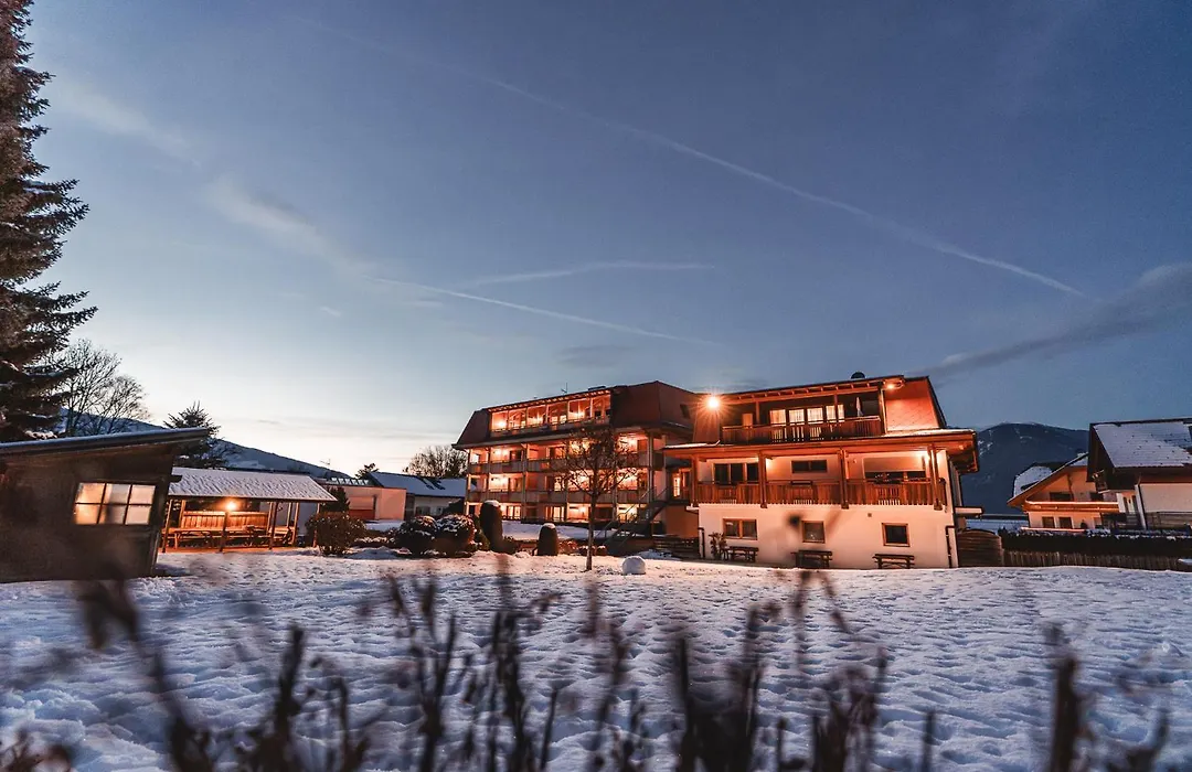 Hotel Reischach-1